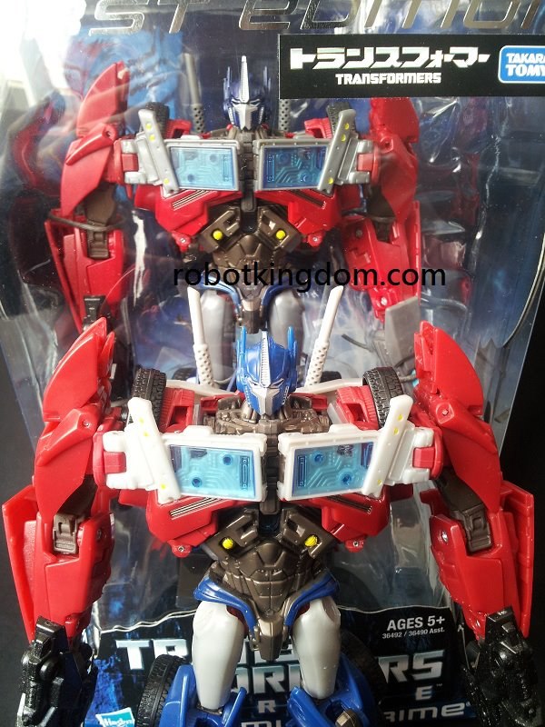 Takara Hasbro Transformers Prime Comparison  (3 of 11)